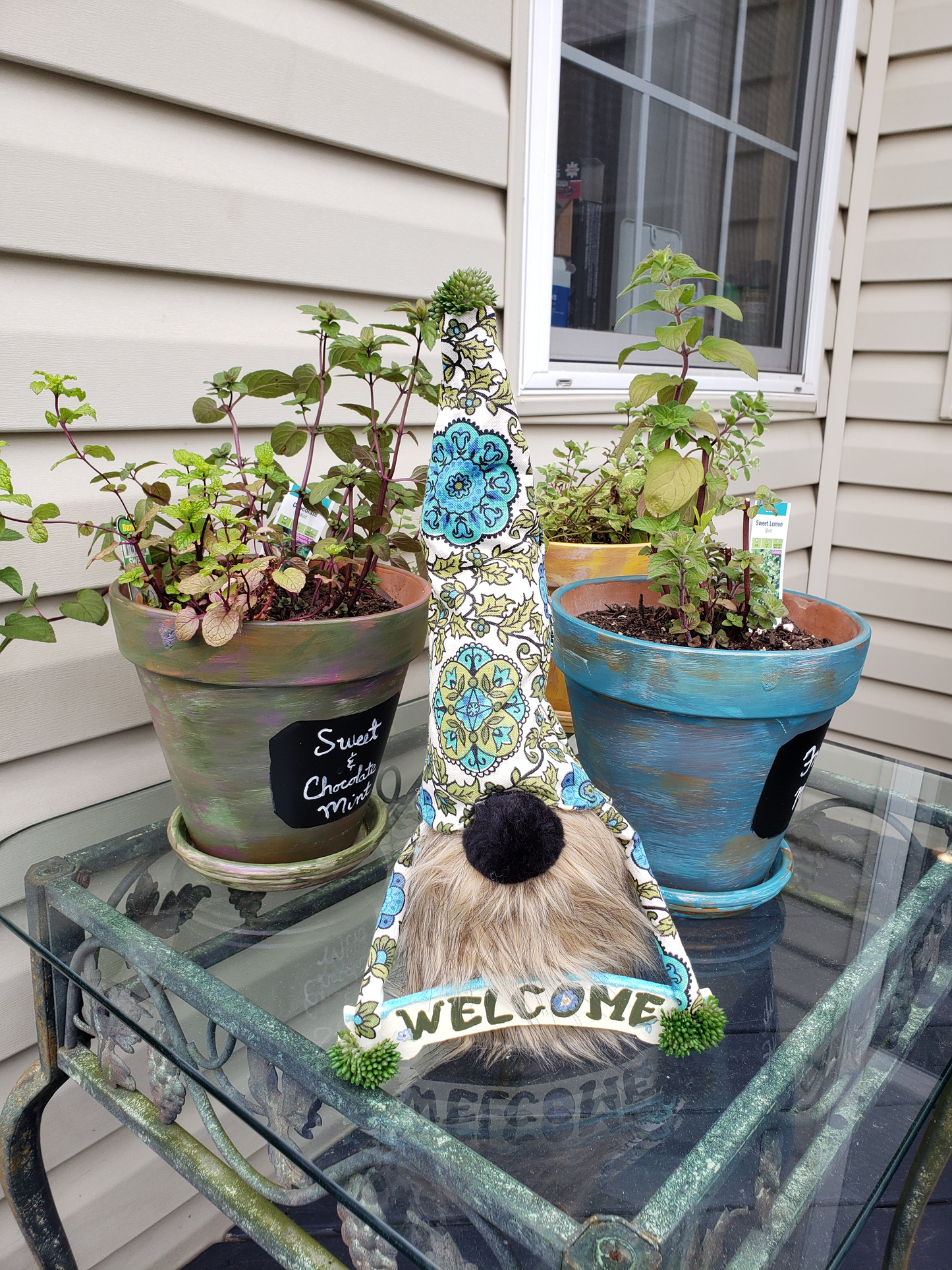Gnome of Hospitality